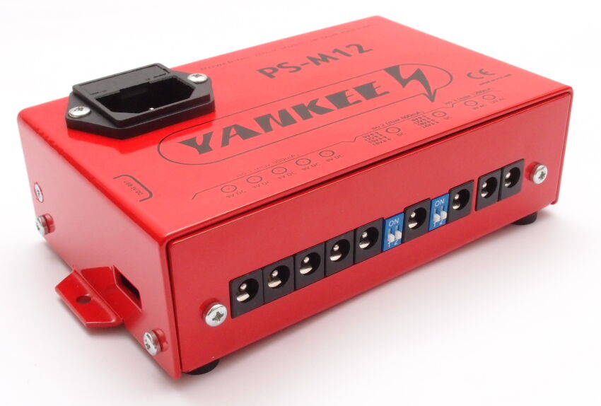 YANKEE PS-M12 Zasilacz do efektów gitarowych
